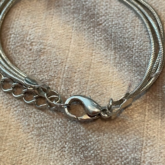 Minimalist Necklace Black and Silver Y2k - Picture 4 of 6